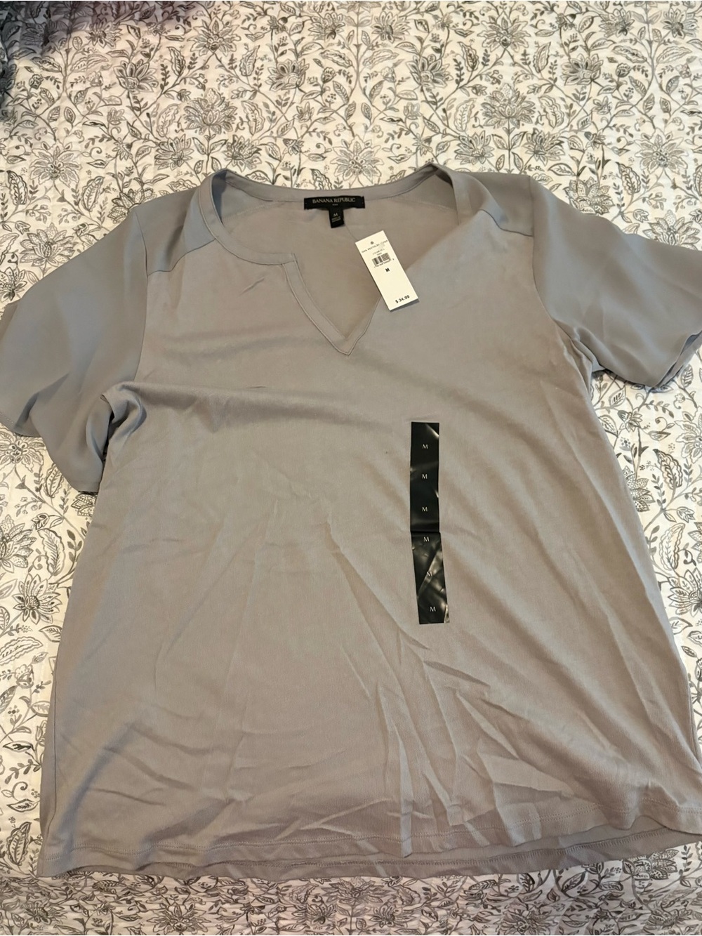 Banana Republic Women's Gray V-Neck Shirt